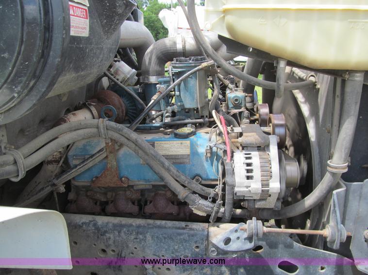 image for item K5738 1997 International 4700 bucket truck