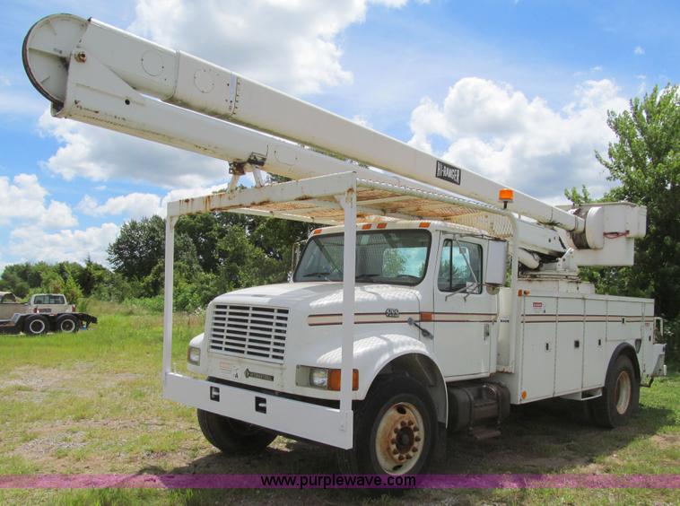 image for item K5739 2000 International 4700 bucket truck