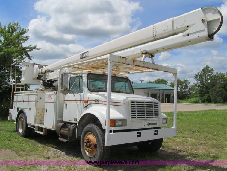 image for item K5739 2000 International 4700 bucket truck