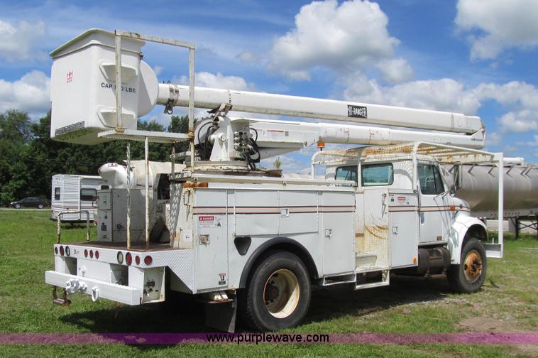 image for item K5739 2000 International 4700 bucket truck
