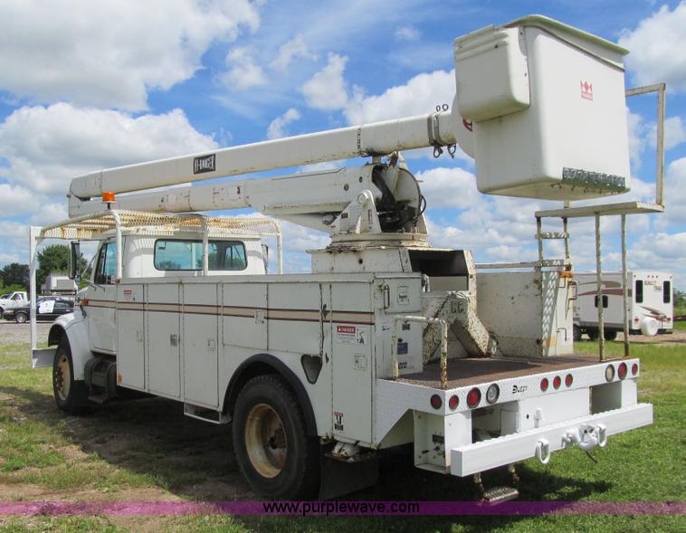 image for item K5739 2000 International 4700 bucket truck