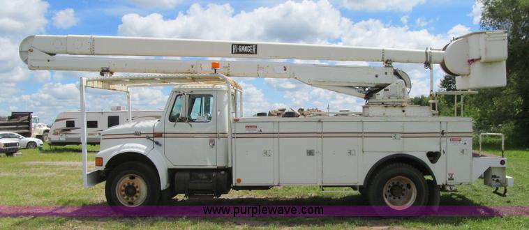 image for item K5739 2000 International 4700 bucket truck