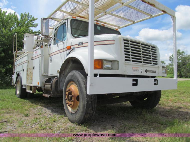 image for item K5739 2000 International 4700 bucket truck