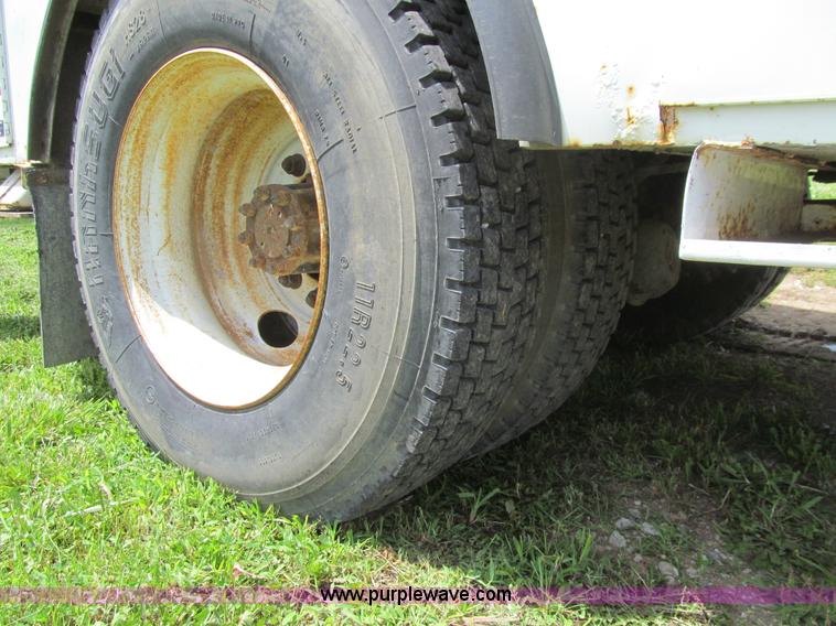 image for item K5739 2000 International 4700 bucket truck