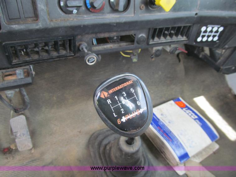 image for item K5739 2000 International 4700 bucket truck