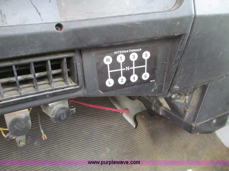 image for item K5739 2000 International 4700 bucket truck