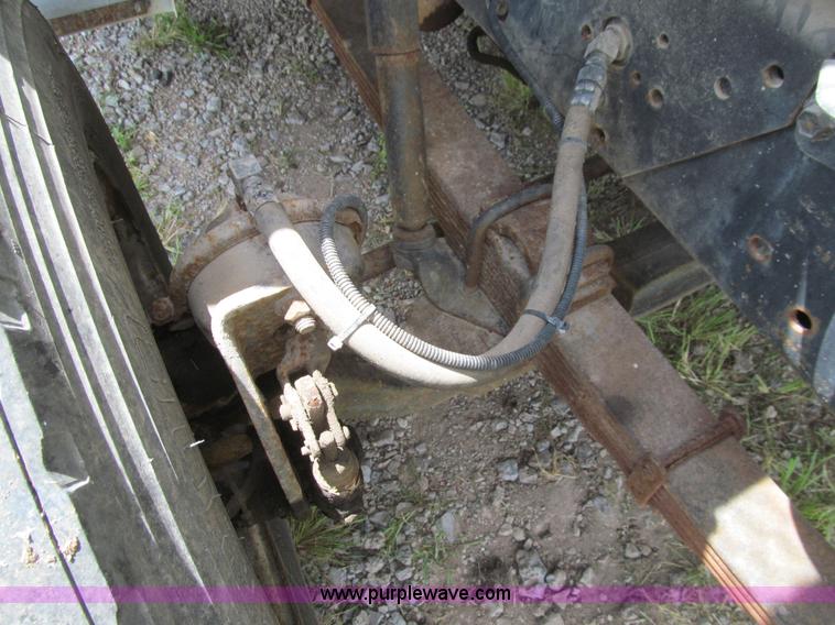 image for item K5739 2000 International 4700 bucket truck