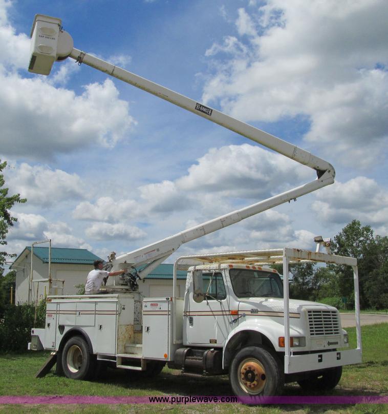 image for item K5739 2000 International 4700 bucket truck