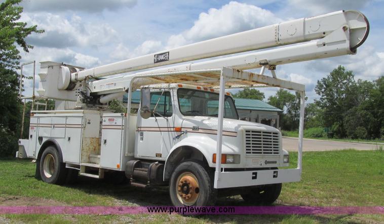 image for item K5739 2000 International 4700 bucket truck