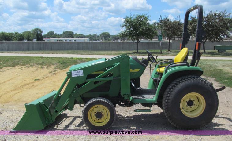 image for item K5748 2003 John Deere 4210 MFWD tractor