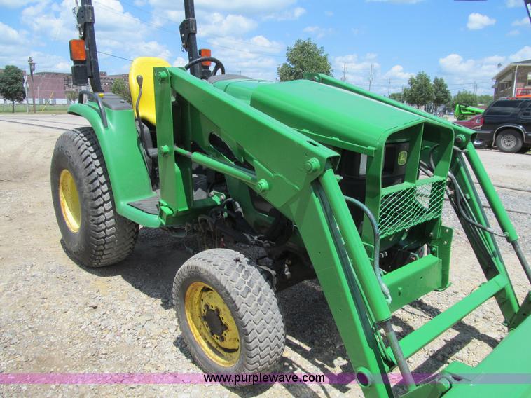image for item K5748 2003 John Deere 4210 MFWD tractor