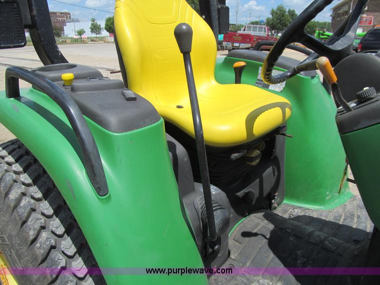 image for item K5748 2003 John Deere 4210 MFWD tractor