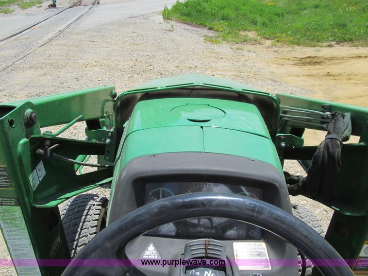 image for item K5748 2003 John Deere 4210 MFWD tractor