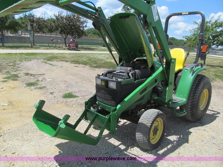 image for item K5748 2003 John Deere 4210 MFWD tractor
