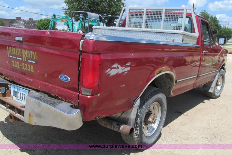 image for item K5749 1997 Ford F250 HD XL pickup truck