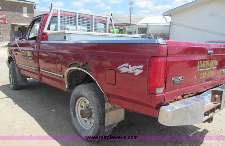 image for item K5749 1997 Ford F250 HD XL pickup truck