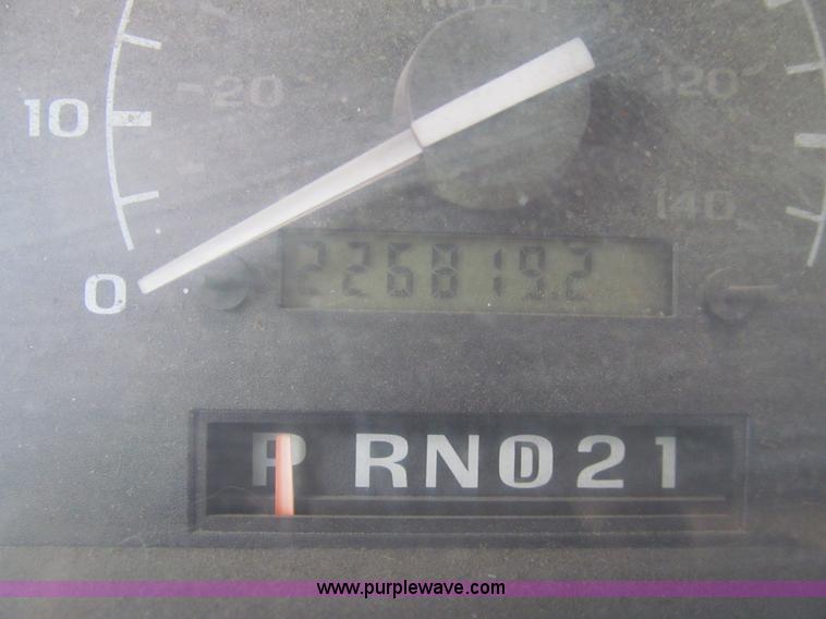 image for item K5749 1997 Ford F250 HD XL pickup truck