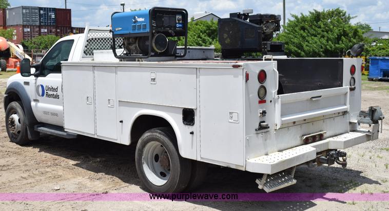 image for item K6100 2006 Ford F550 service truck