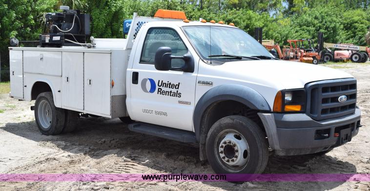 image for item K6100 2006 Ford F550 service truck
