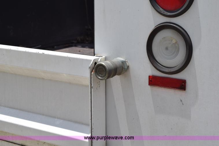 image for item K6100 2006 Ford F550 service truck
