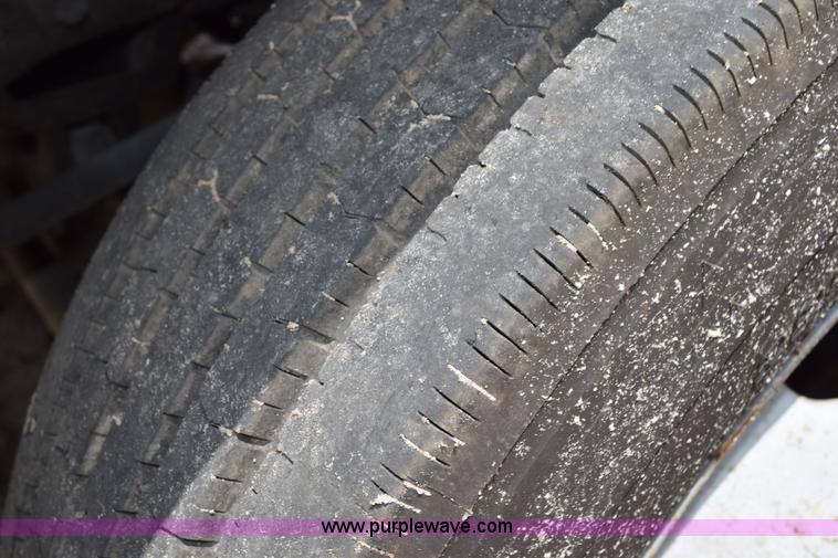 image for item K6100 2006 Ford F550 service truck