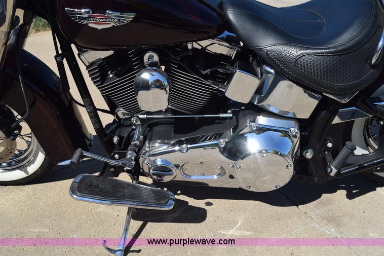 image for item K6179 2006 Harley Davidson Softail Deluxe motorcycle