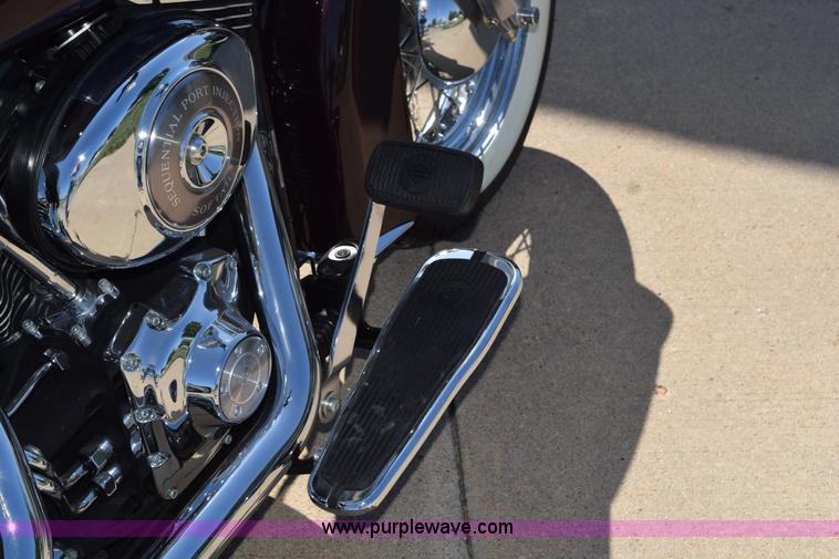 image for item K6179 2006 Harley Davidson Softail Deluxe motorcycle