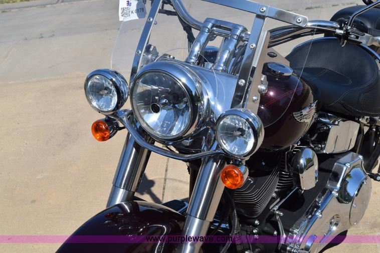 image for item K6179 2006 Harley Davidson Softail Deluxe motorcycle
