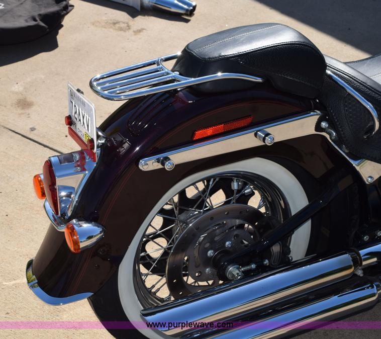 image for item K6179 2006 Harley Davidson Softail Deluxe motorcycle