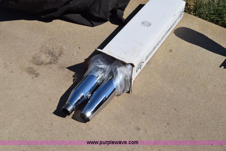 image for item K6179 2006 Harley Davidson Softail Deluxe motorcycle