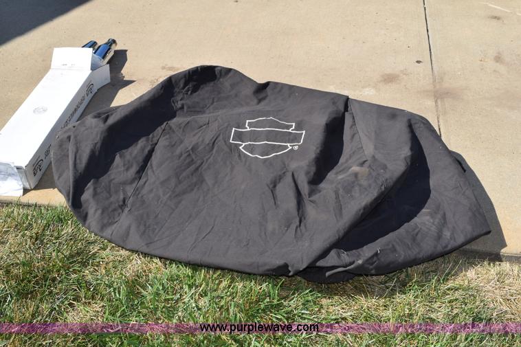 image for item K6179 2006 Harley Davidson Softail Deluxe motorcycle