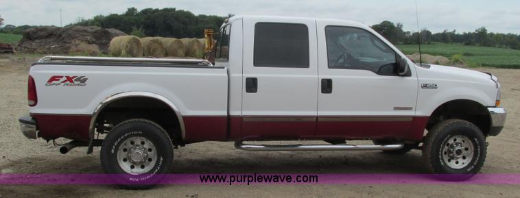 image for item K6503 2003 Ford F350 Super Duty Lariat Crew Cab pickup truck