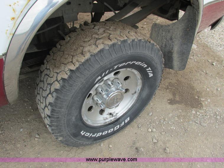 image for item K6503 2003 Ford F350 Super Duty Lariat Crew Cab pickup truck