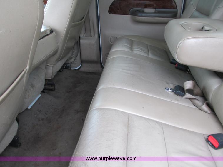 image for item K6503 2003 Ford F350 Super Duty Lariat Crew Cab pickup truck