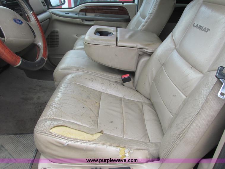 image for item K6503 2003 Ford F350 Super Duty Lariat Crew Cab pickup truck