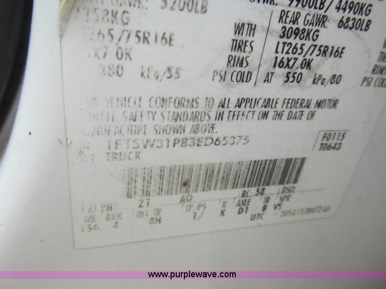 image for item K6503 2003 Ford F350 Super Duty Lariat Crew Cab pickup truck