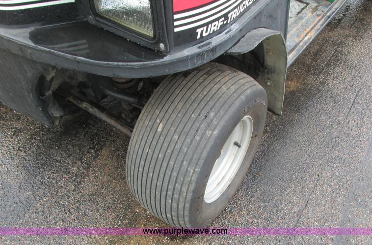 image for item K6509 1999 Cushman Turf Truckster utility vehicle