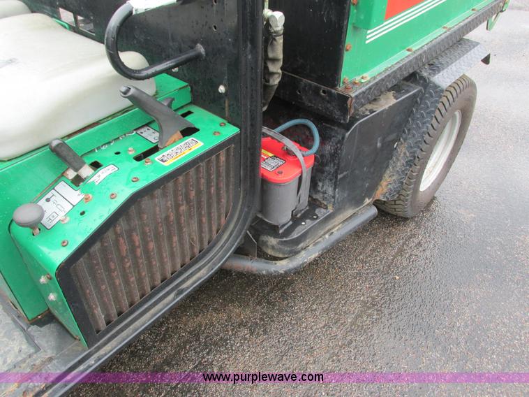 image for item K6509 1999 Cushman Turf Truckster utility vehicle