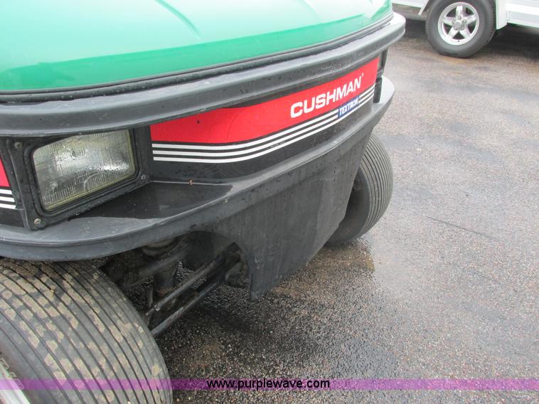 image for item K6509 1999 Cushman Turf Truckster utility vehicle