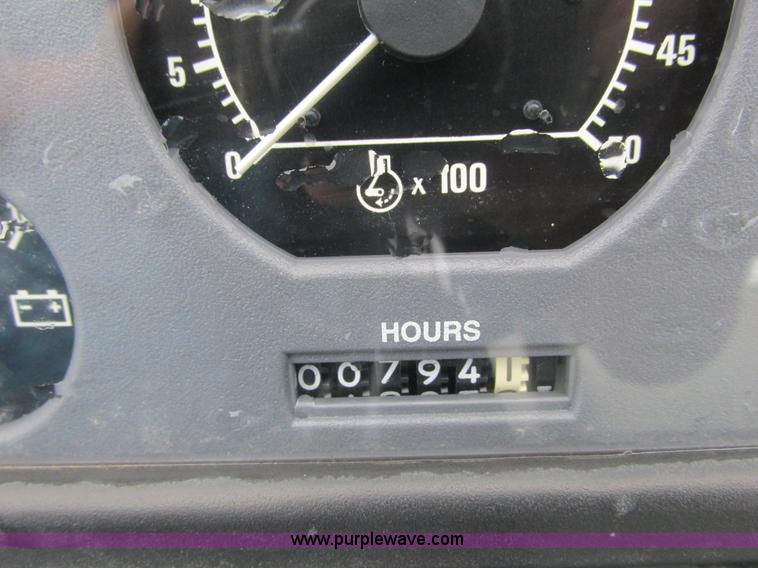 image for item K6509 1999 Cushman Turf Truckster utility vehicle