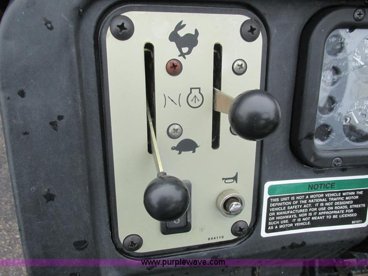 image for item K6509 1999 Cushman Turf Truckster utility vehicle