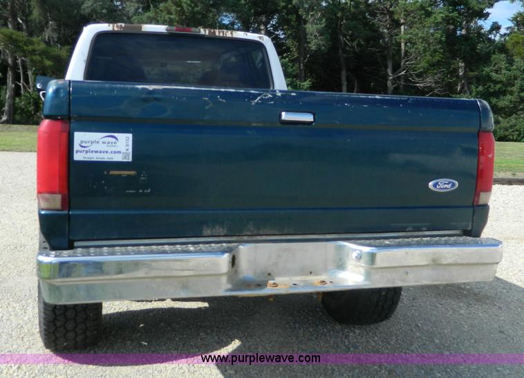 image for item K8152 1995 Ford F350 Crew Cab pickup truck
