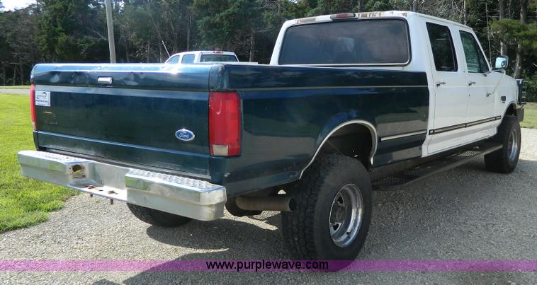 image for item K8152 1995 Ford F350 Crew Cab pickup truck