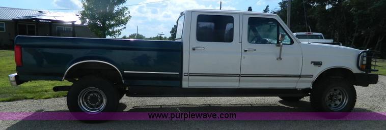 image for item K8152 1995 Ford F350 Crew Cab pickup truck