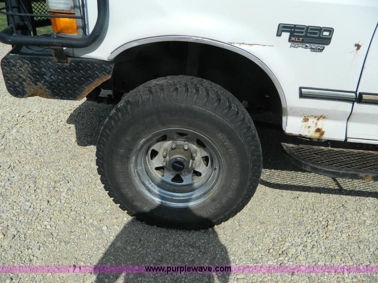 image for item K8152 1995 Ford F350 Crew Cab pickup truck