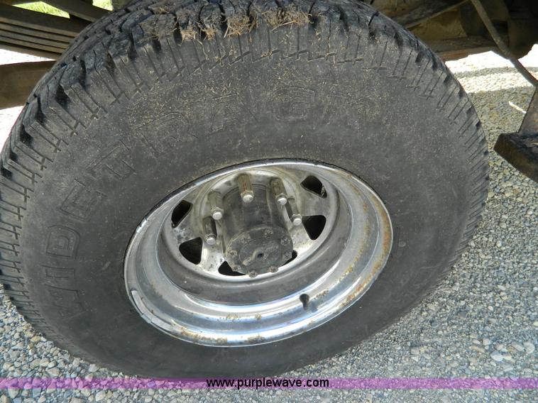 image for item K8152 1995 Ford F350 Crew Cab pickup truck