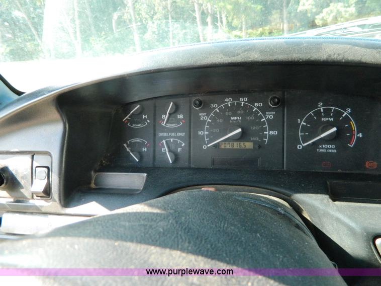 image for item K8152 1995 Ford F350 Crew Cab pickup truck