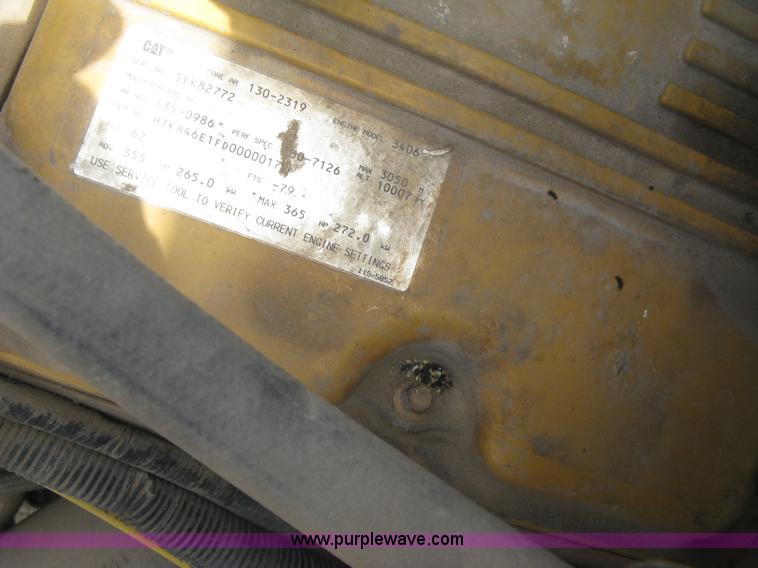 image for item K8717 1997 Ford LTA9000 AeroMax 106 semi truck