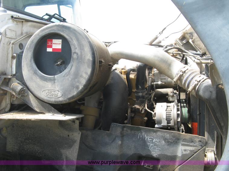 image for item K8717 1997 Ford LTA9000 AeroMax 106 semi truck