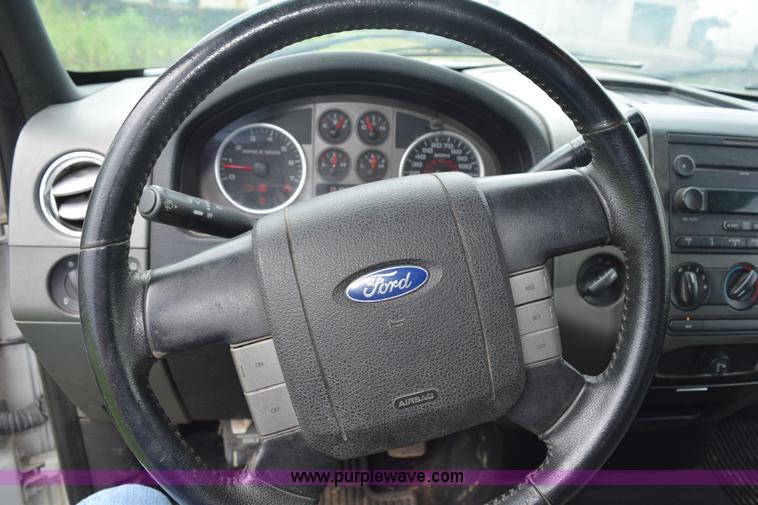 image for item L3467 2007 Ford F150 SuperCab pickup truck